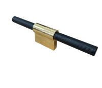 Ручка BERFINO 716 32мм черный+золото гл